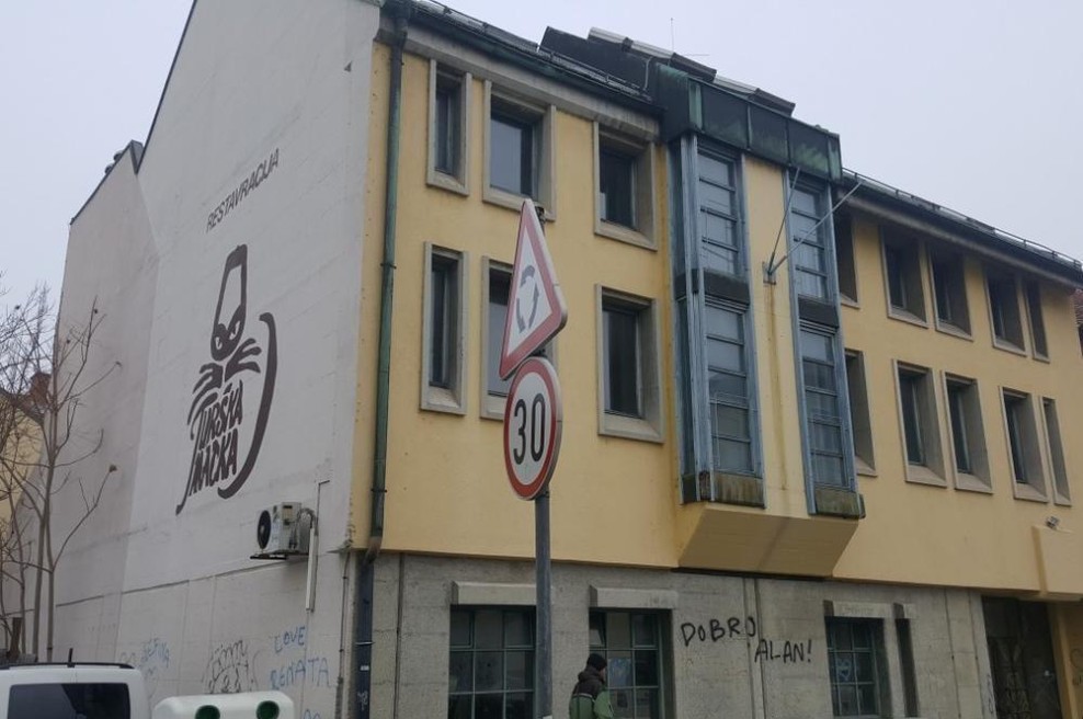 Nekdaj znameniti hotel že več let zapuščen, občina ga bo prodala (foto: Facebook/Celjska neodvisna lista)