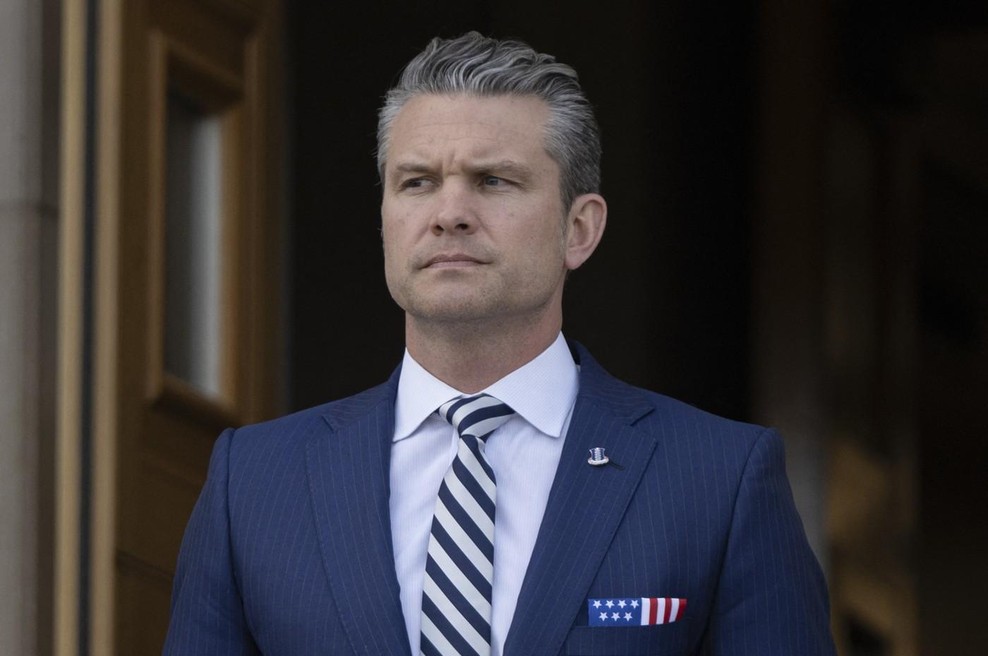 Ameriški obrambni minister znova v težavah: informacije o napadih je delil še v enem klepetu na Signalu (foto: Profimedia)