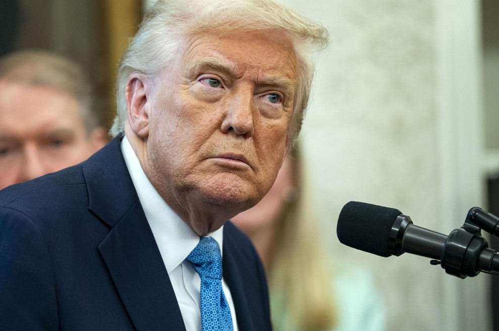 Donald Trump "rešuje" okolje: vrnitev plastičnih slamic, pospešeno kurjenje premoga in prepoved besede onesnaževanje (foto: Profimedia)