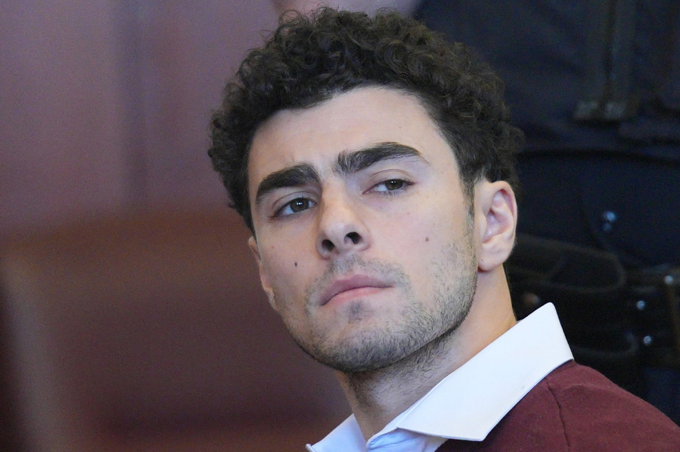 Luigi Mangione, ki je obtožen umora direktorja zavarovalnice, ne priznava krivde (foto: Profimedia)