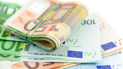 denar evro banka prevzem italija slovenija