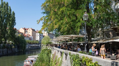 Ljubljanica Ljubljana turisti ladjica