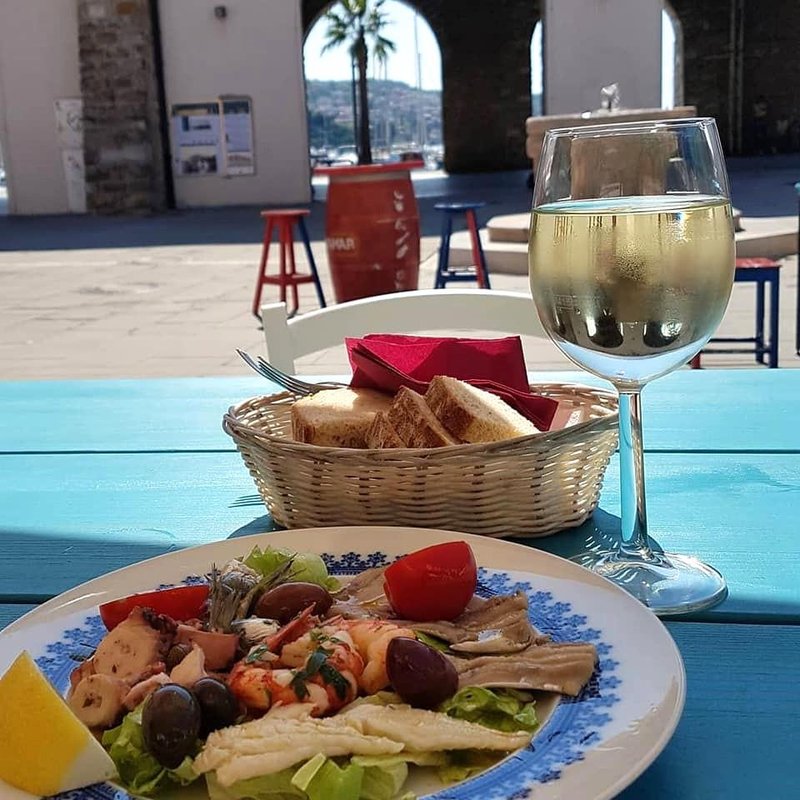 Miramar bar Koper morska hrana