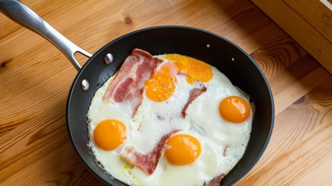 jajca slanina maščoba zdravje holesterol
