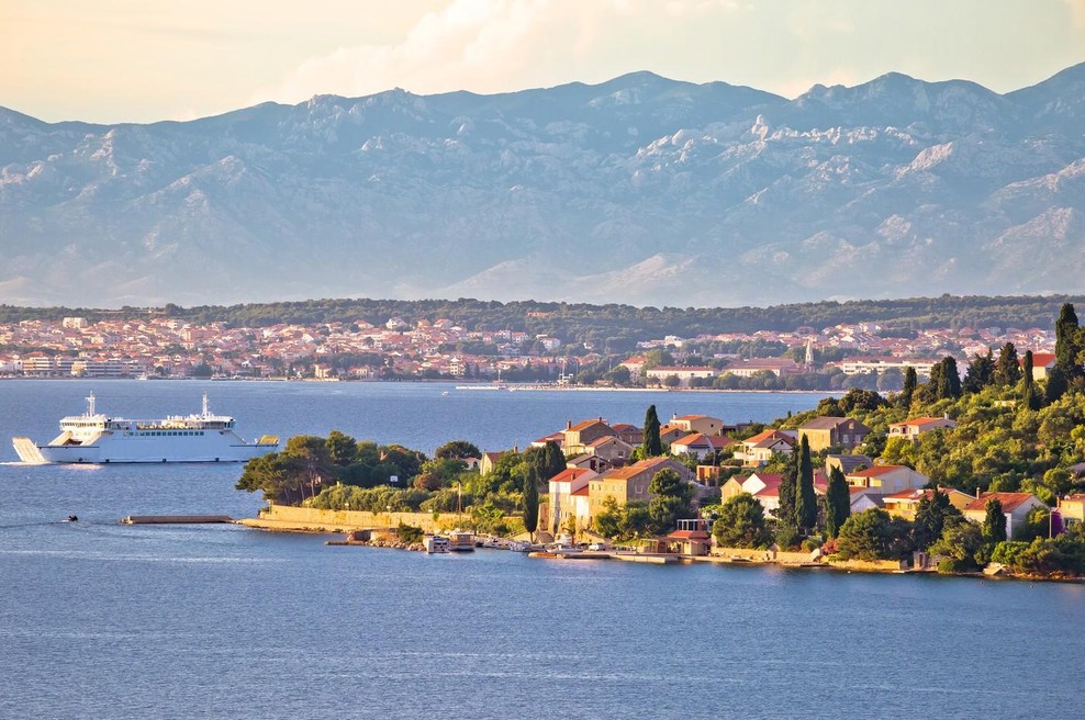 Kako bo šele poleti!? Kaotično stanje ob Jadranski obali, turisti se razburjajo, film počil celo županu (foto: Profimedia)