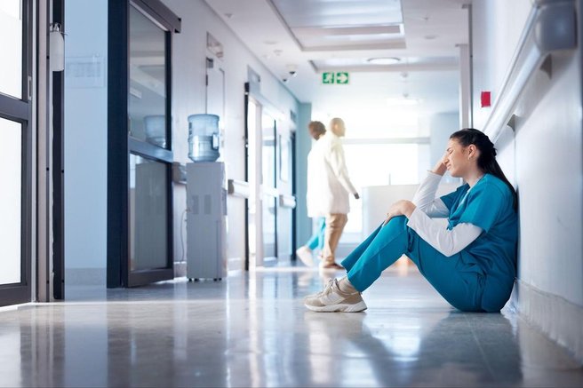 medicinska sestra bolnišnica izkušnje groza ščurki uho