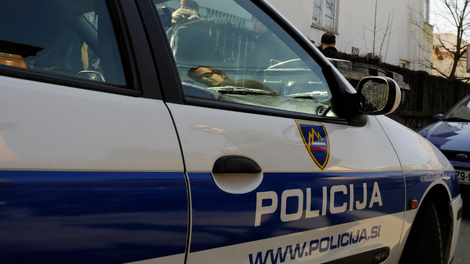 policija