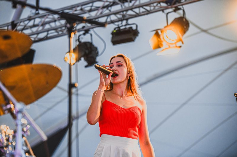 Veronika Strnad pevka