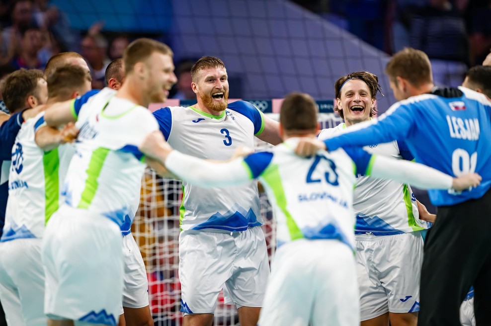 Slovenski rokometaši v izvrstni formi: kvalifikacije za evropsko prvenstvo sklenili brez poraza (foto: Facebook/Rokometna zveza Slovenije)