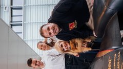 Nepozaben dogodek v kavarni Lolita je na edinstven način povezal eleganco in adrenalin (GALERIJA)