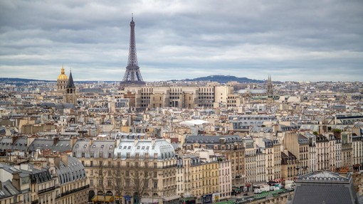 Kopanje s pogledom na Notre-Dame. Pariz ponuja edinstveno izkušnjo