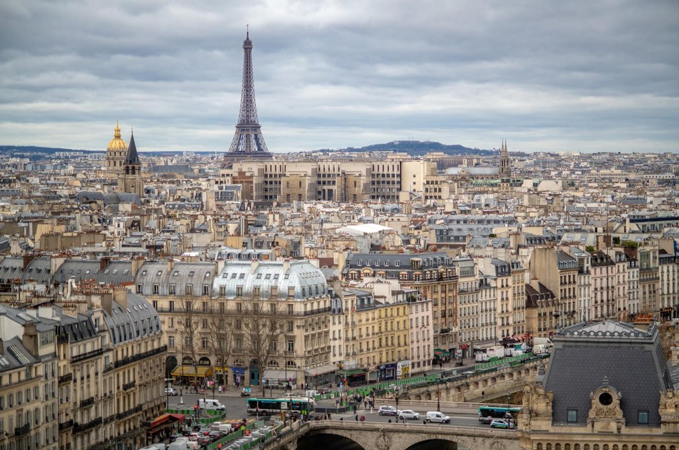 Kopanje s pogledom na Notre-Dame. Pariz ponuja edinstveno izkušnjo (foto: Profimedia)