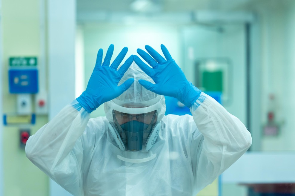 Število smrtnih žrtev zaradi nevarnega virusa se hitro povečuje: WHO sklicala sestanek kriznega odbora (foto: Profimedia)