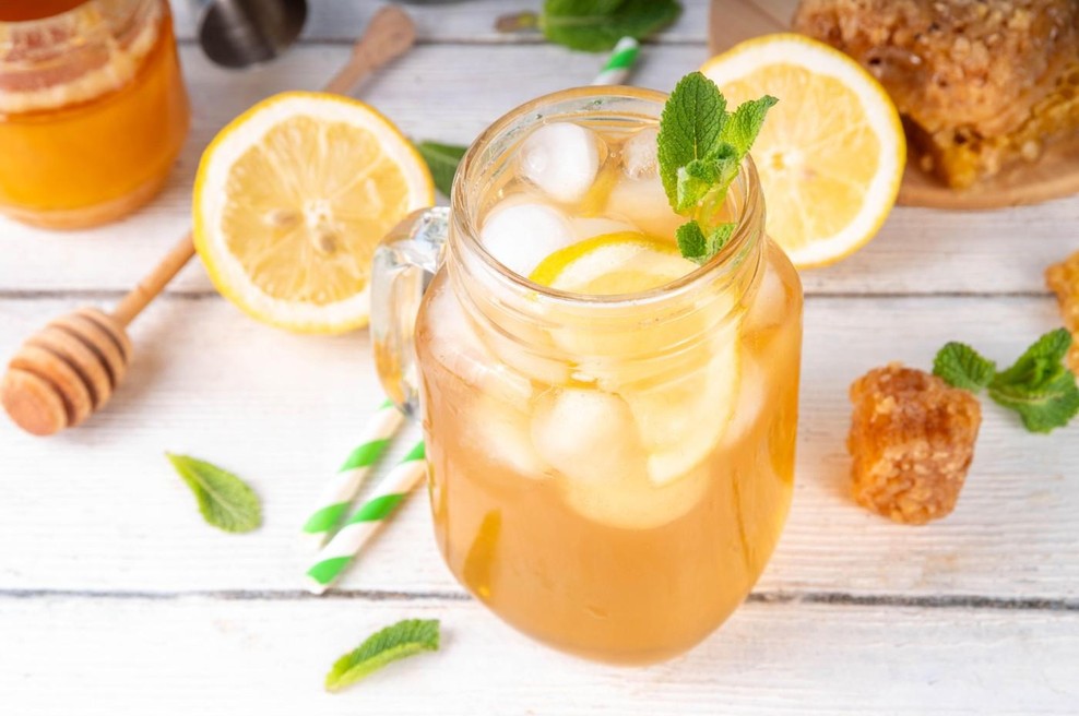 Osvežilni napitek, ki je obnorel svet: imenuje se turška limonada, priprava je zelo preprosta, okus pa takoj očara (dodati je treba nekaj nepričakovanega) (foto: Profimedia)