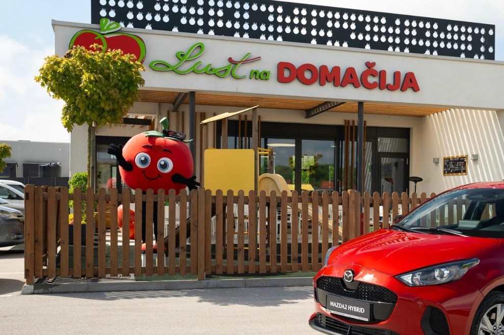 3 preproste stvari v nahrbtniku, zaradi katerih bo izlet z otroki res prijeten (+ NAGRADNA IGRA) (foto: LUŠT)