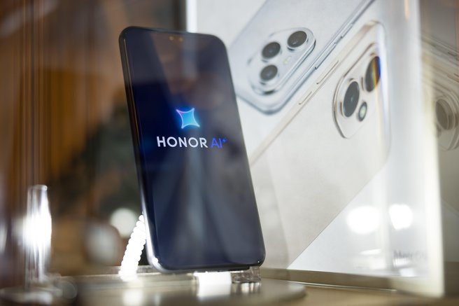 HONOR z velikim dogodkom v Zagrebu predstavil novo serijo HONOR 400 – pametne telefone z vodilno AI-kamero