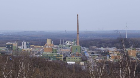 tovarna