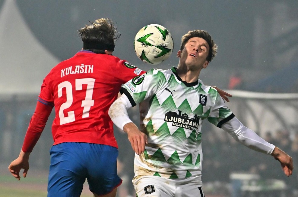 Navijači Olimpije še pred dnevi slavili, zdaj pa so že na robu obupa: na obzorju se riše scenarij, ki bi močno odmeval (foto: Profimedia)