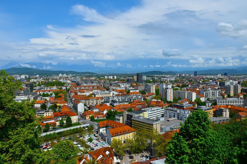 Zakon, ki bi lahko v Sloveniji obrnil stanovanjski trg na glavo, se je nenadoma ustavil (foto: Profimedia)