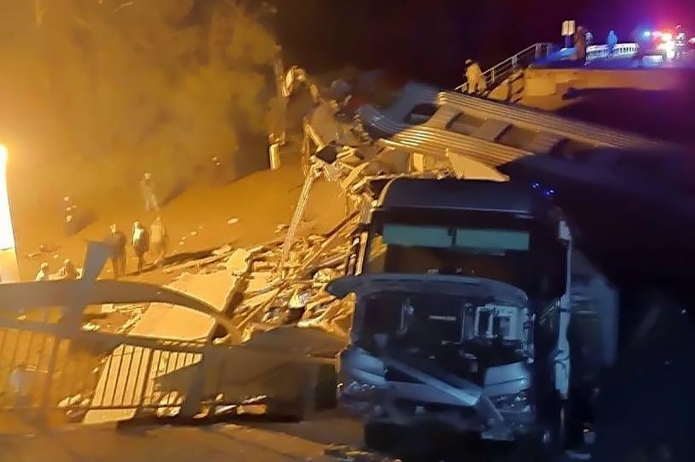 Počilo v trenutku, ko je mimo pripeljal vlak: umrlo sedem ljudi, skoraj 70 je poškodovanih (foto: Profimedia)