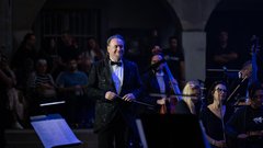 Helena Blagne koncert 40 let deloavnja kariere Križanke