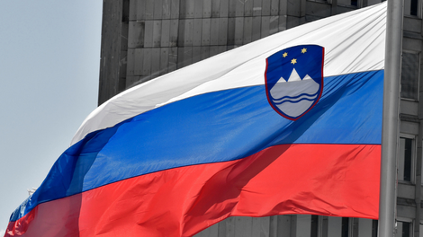 slovenska zastava