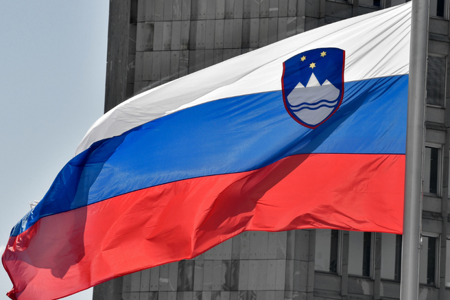 slovenska zastava