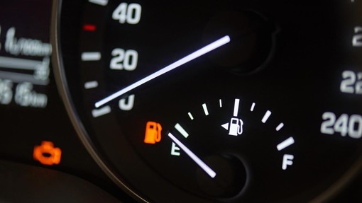 Prihajajo nove cene bencina: tokrat ne bo treba stati v vrsti in delati zalog