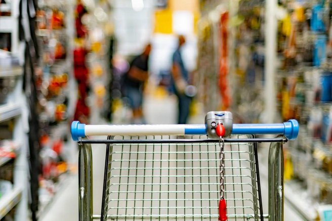 nakupovalni voziček zapiranje poslovalnic kriza ZDA CVS