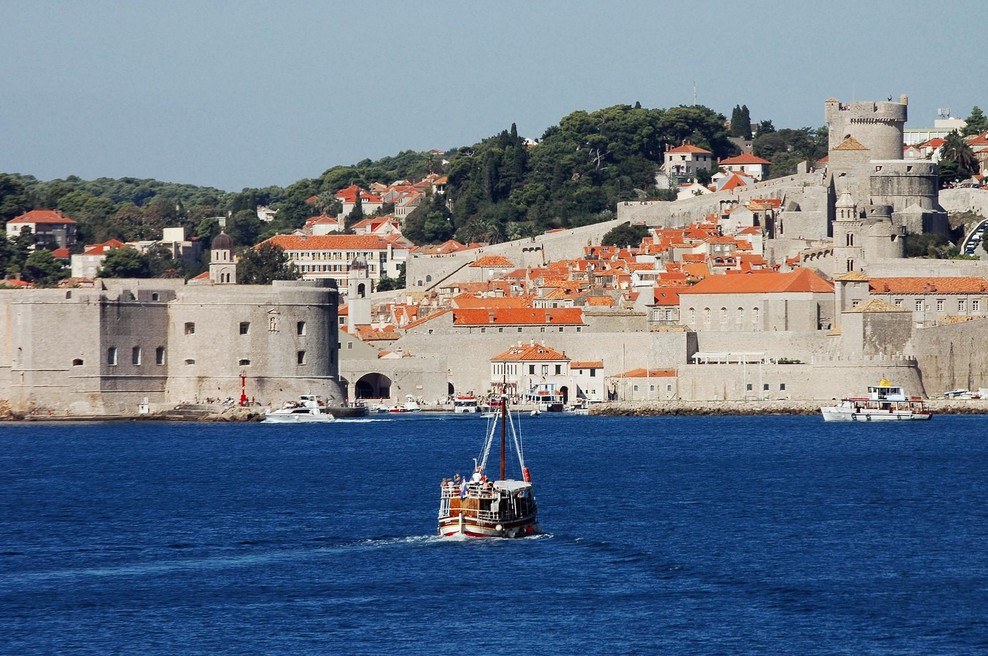 Hrvaška in Črna gora bližje: Katamaran povezal dve turistični mesti (foto: Profimedia)