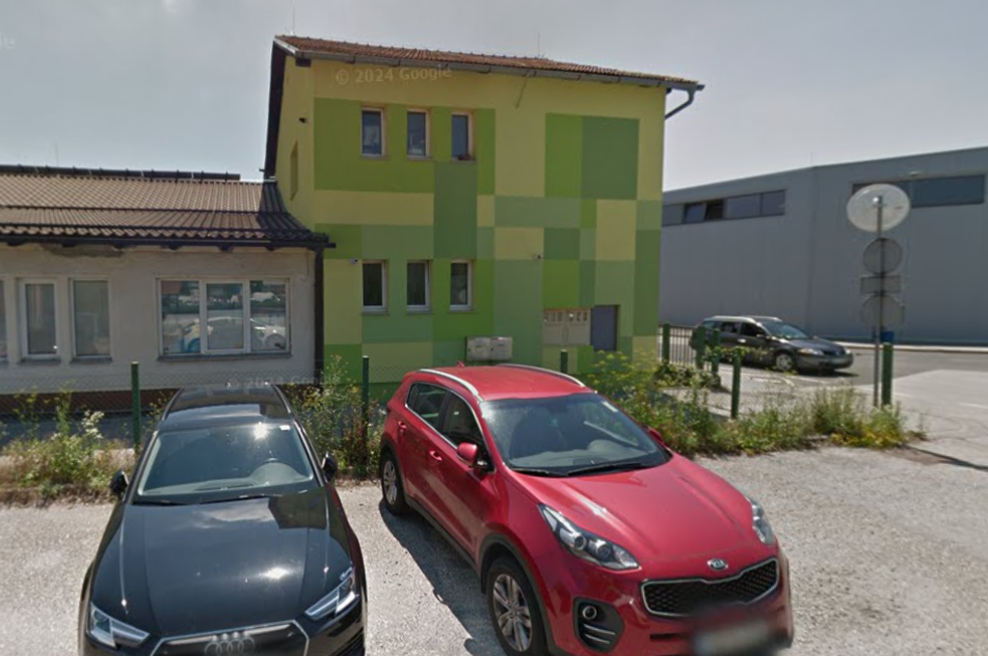 Kot strela z jasnega: slovensko podjetje gre po enajstih letih v stečaj (foto: Google Maps/posnetek zaslona)