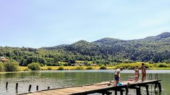Podpesko jezero