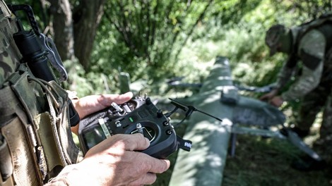 brezpilotno letalo, dron