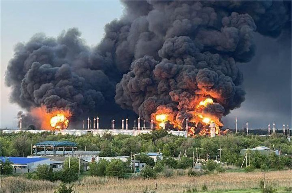 Še en uspeh Ukrajine: napadla je dve vojaški letališči v Rusiji (foto: Twitter/ZMiST_Ua)