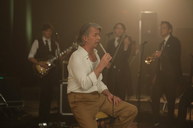 Magnifico singel Korak po korak videospot