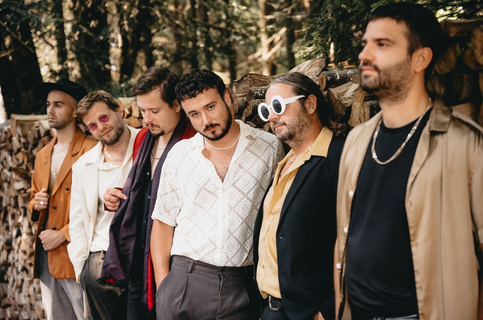 To je glasbena skupina, ki bo zavzela ljubljansko Špico – pripravite se na koncert z razgledom (foto: Matic Kremžar)