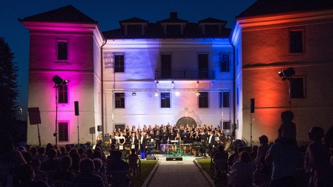 poletni glasbeni festival praznični operna noč