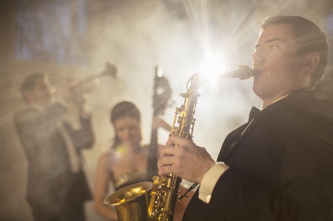 VIDEO: Od New Yorka do Tokia, od klubov do templjev  - prepustite se jazzu, kot ga še niste doživeli!