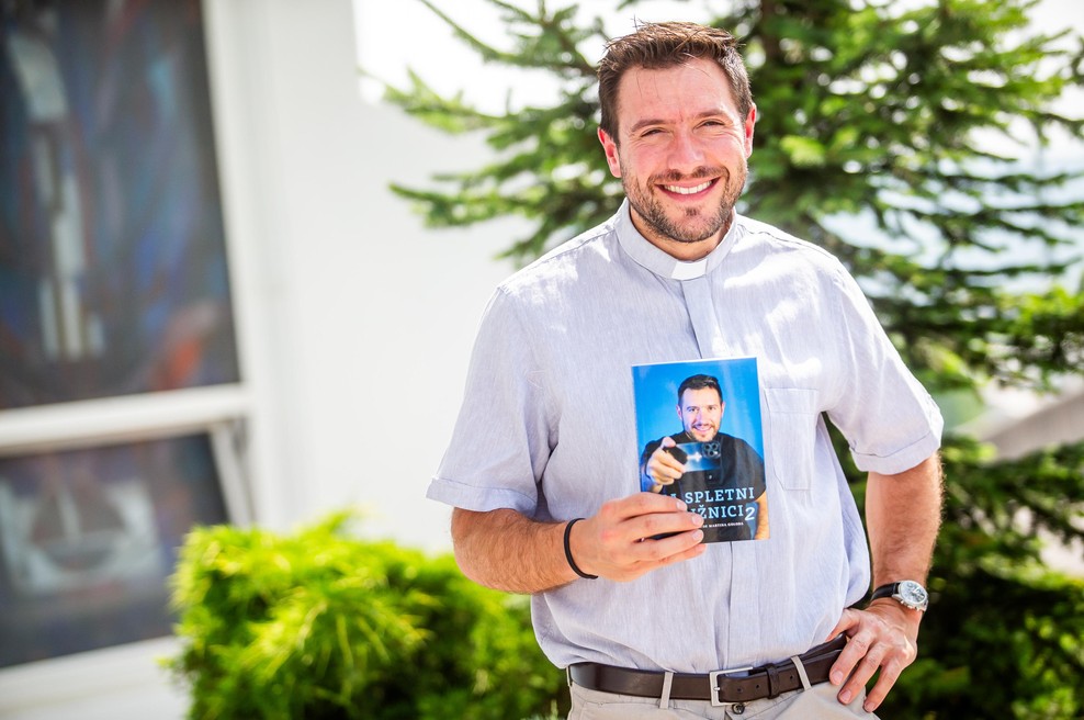 Martin Golob ob izidu nove knjige: "Vlogati ni vselej enostavno. Gledati moraš v nekaj mrtvega, kot je kamera" (foto: Siniša Kanižaj)