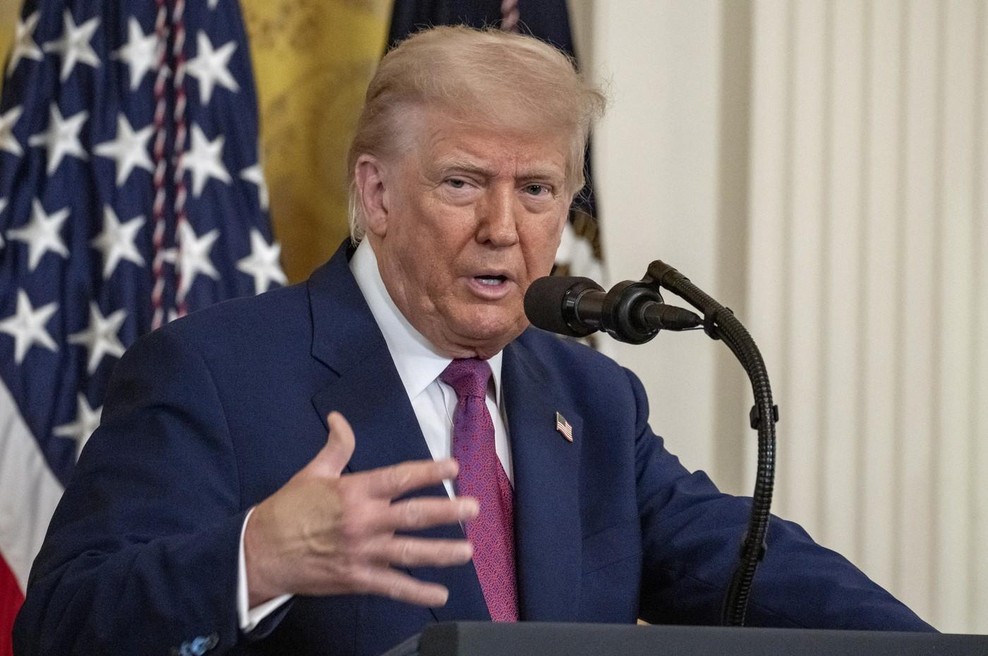 Izraelski napad na Iran: Trump zanika vpletenost ZDA in upa na pogajanja (foto: Profimedia)