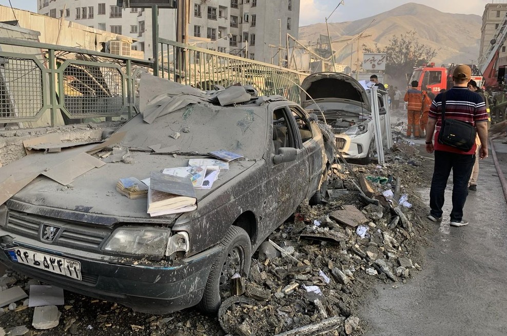 Izrael še vedno napada Iran: zadel je okoli 100 tarč (foto: Profimedia)
