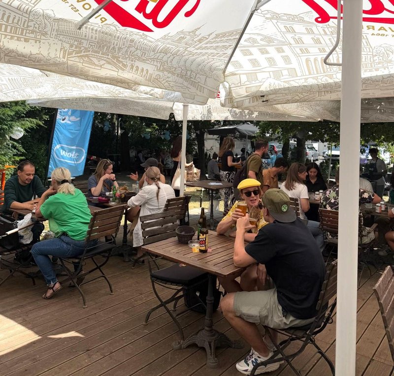 Dobra vila burgerji ponudba priprava Brina Robinik Kobal Blaz Berlec