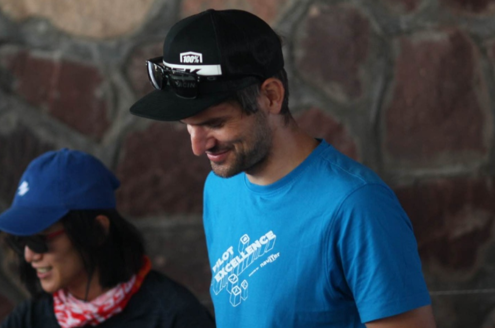 Tilen Ceglar za seboj pustil vso konkurenco: naš jadralni padalec zmagal v svetovnem pokalu na Kitajskem (foto: Facebook/Slovenian Paragliding Team)