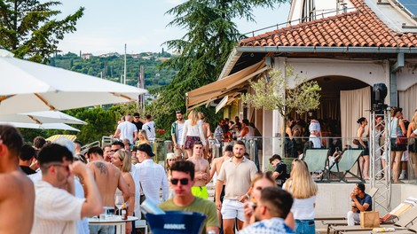 Smashy beach club zabava