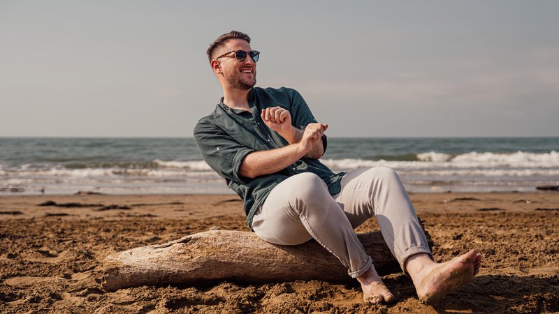Gregor Ravnik pesem videospot Slika z morja