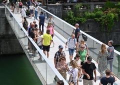 Ljubljančani imajo dovolj: “To ni več mesto, ampak izložba!”