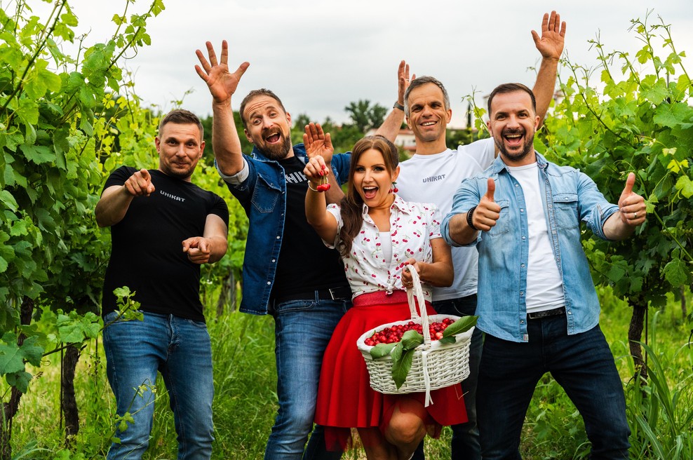 Slovenski ansambel, ki igra že 25 let: "Z leti postaneš bolj hvaležen za odnose, ki nekaj pomenijo" (foto: Žan Beti)