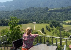 Turisti navdušeno prikimavajo – ta gostilna ima najlepši razgled v vsej Sloveniji! (FOTO)