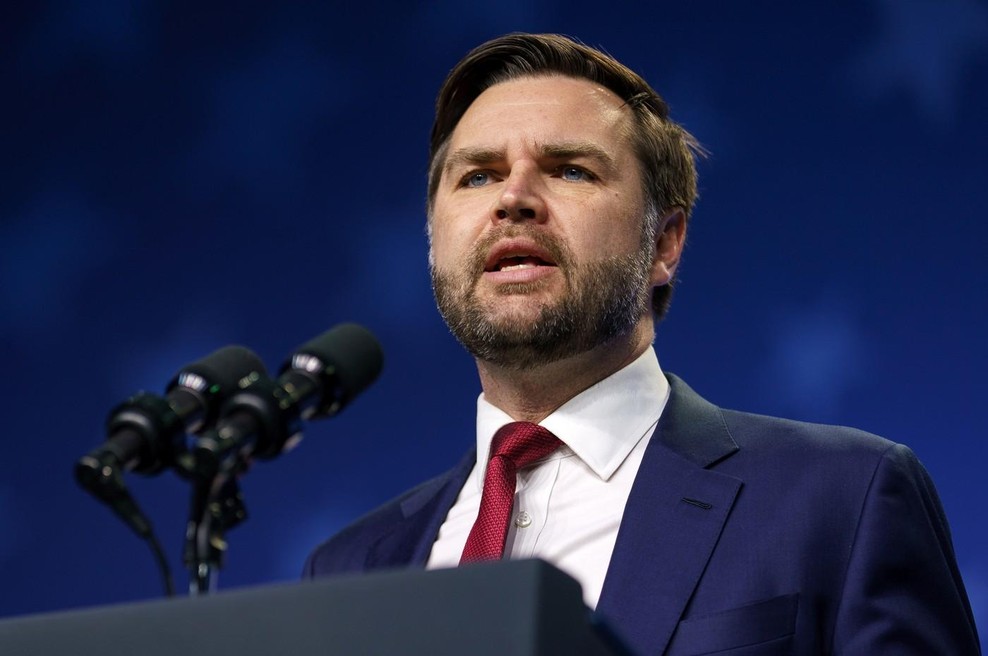 JD Vance trdi, da ZDA niso v vojni z Iranom (foto: Profimedia)