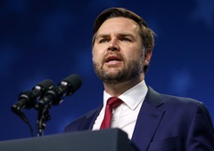 JD Vance trdi, da ZDA niso v vojni z Iranom